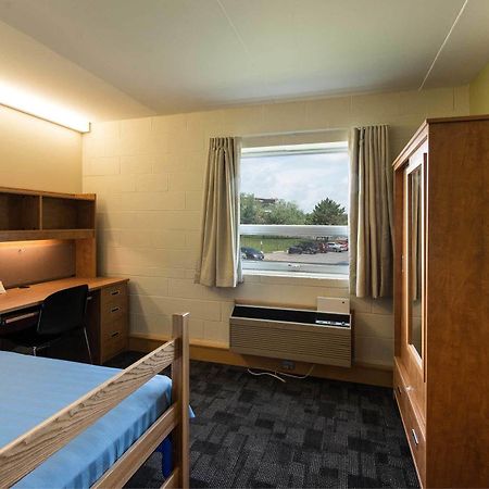 Residence & Conference Centre - Brockville Dış mekan fotoğraf